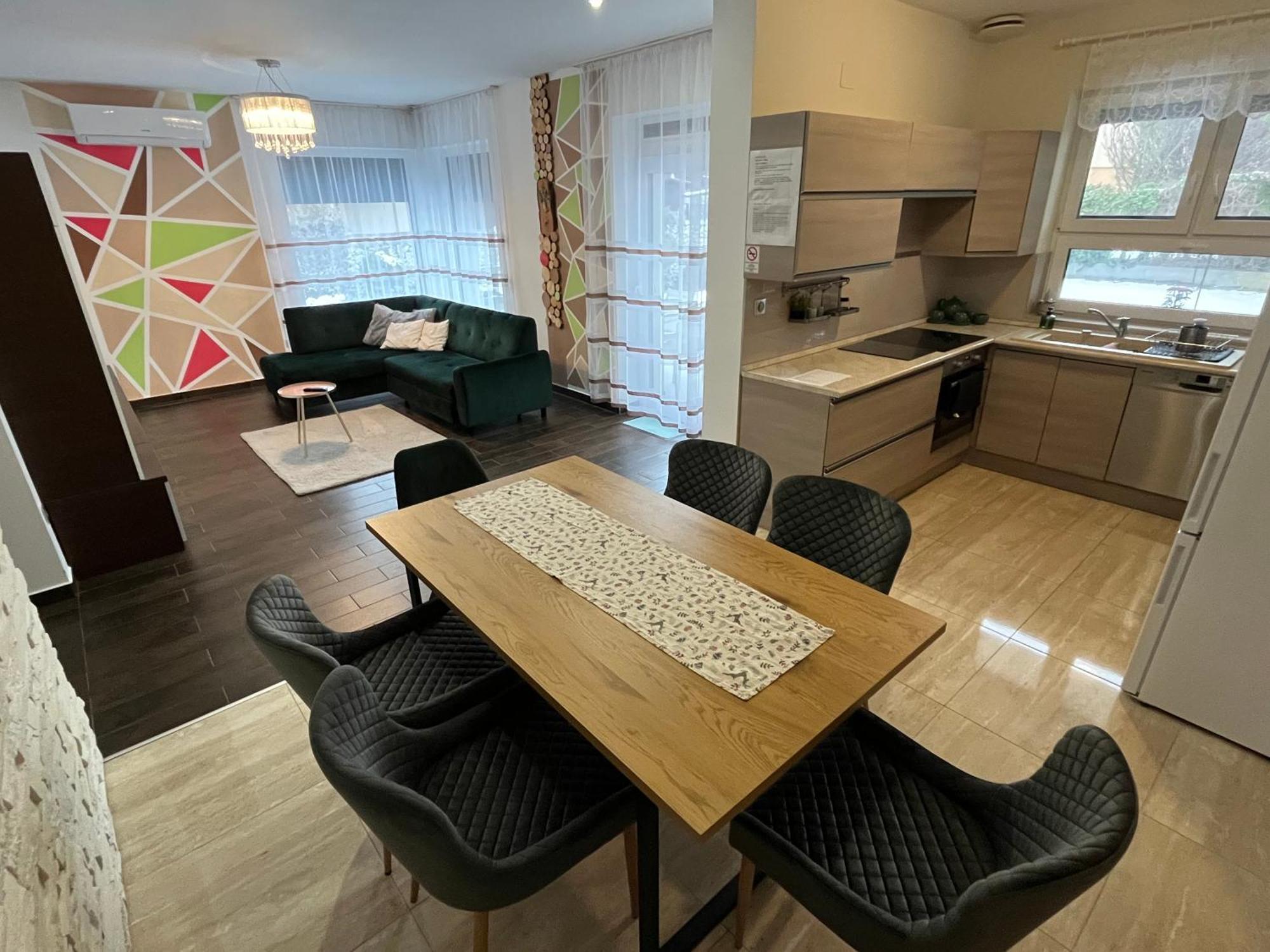 Exkluziv Apartman Debrecen Ngoại thất bức ảnh
